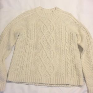 Abercrombie & Fitch sweater